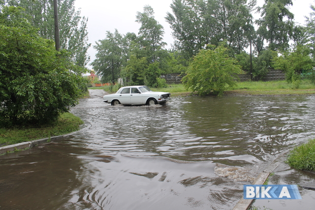 В Черкассах из-за дождя полностью парализовано движение электротранспорта
