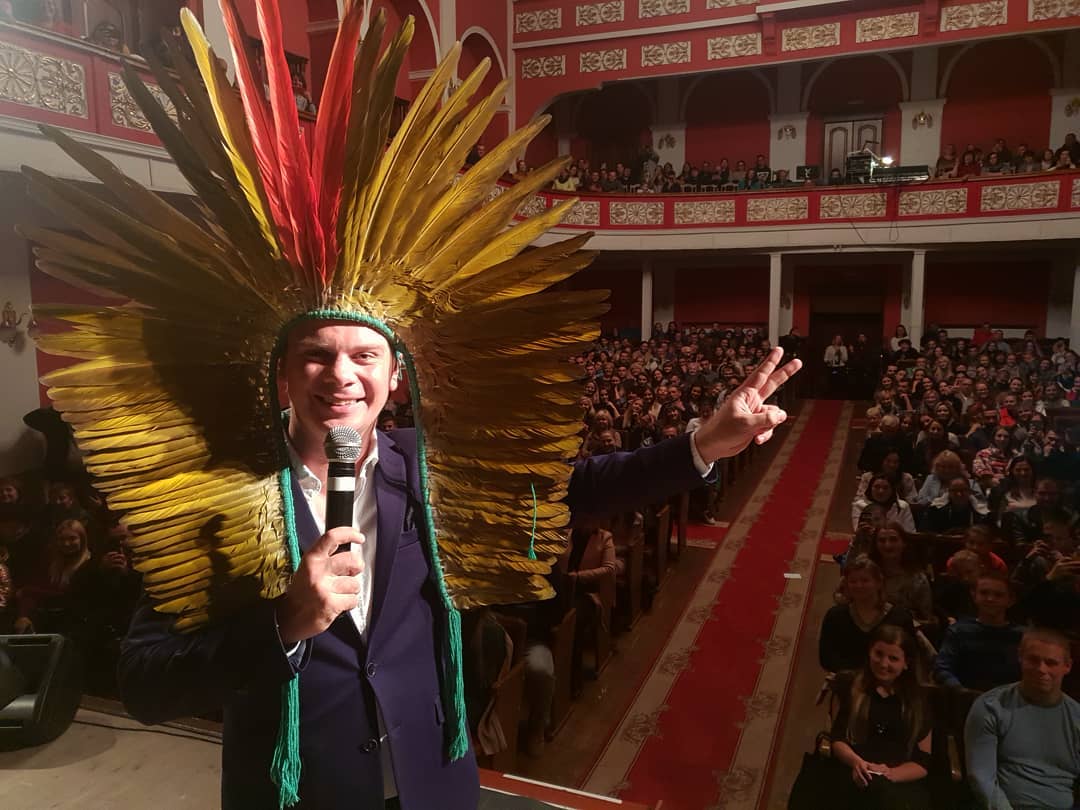 &quot;Приставили пістолет до скроні&quot;: Комарів про зустріч з наркобароном і перестрілки в Бразилії