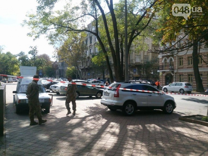 У центрі Одеси військові перекрили дорогу на знак протесту