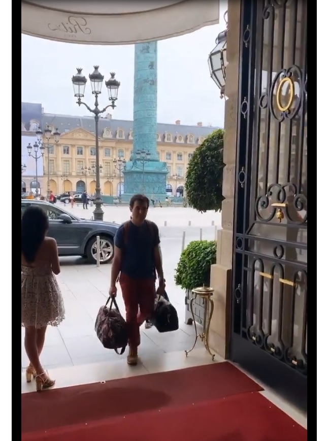Каменських і Потап відпочивають в Парижі в одному готелі? Шанувальники знайшли "зелений доказ" (відео)