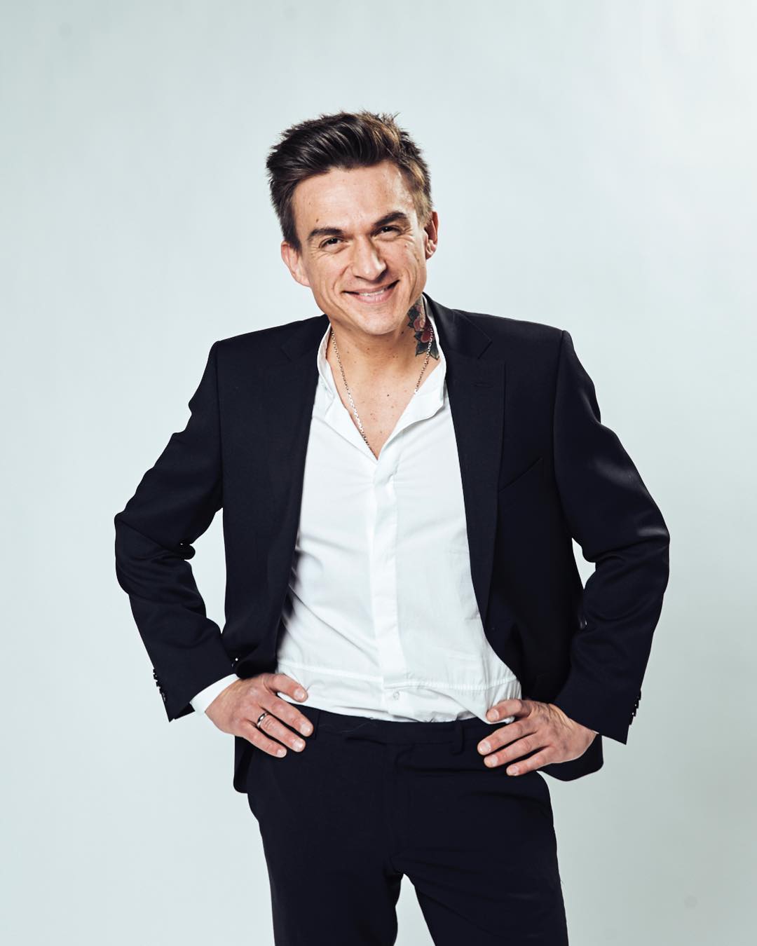 "Кольца обручальные на пальцах": в сети рассказали о женитьбе Тодоренко и Топалова (видео)