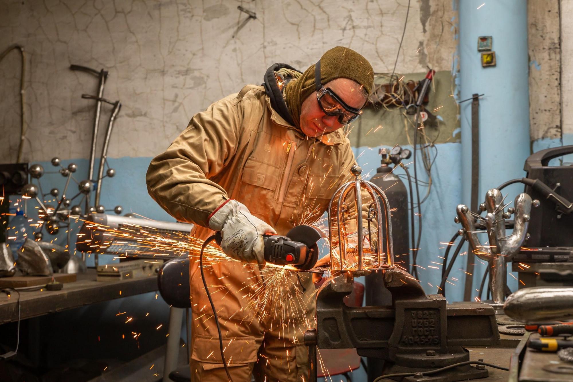 Не спешите выбрасывать металлический мусор. Вот, что можно сделать!