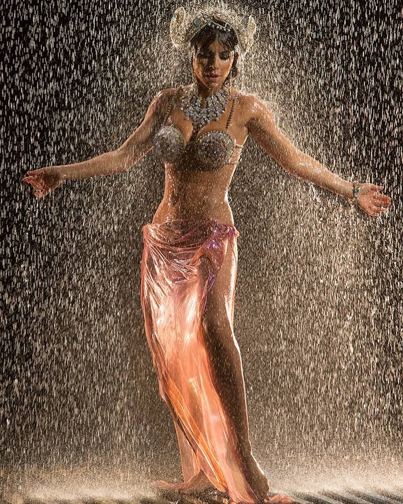 "Богиня земли": Ани Лорак потрясла фанатов шикарным снимком