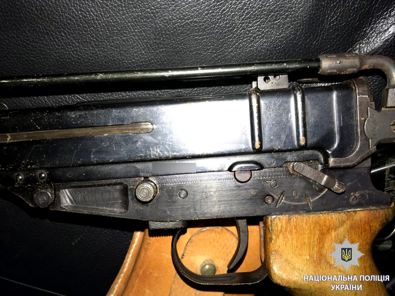 В Харьковской области разоблачили и задержали мужчину из-за сбыта оружия