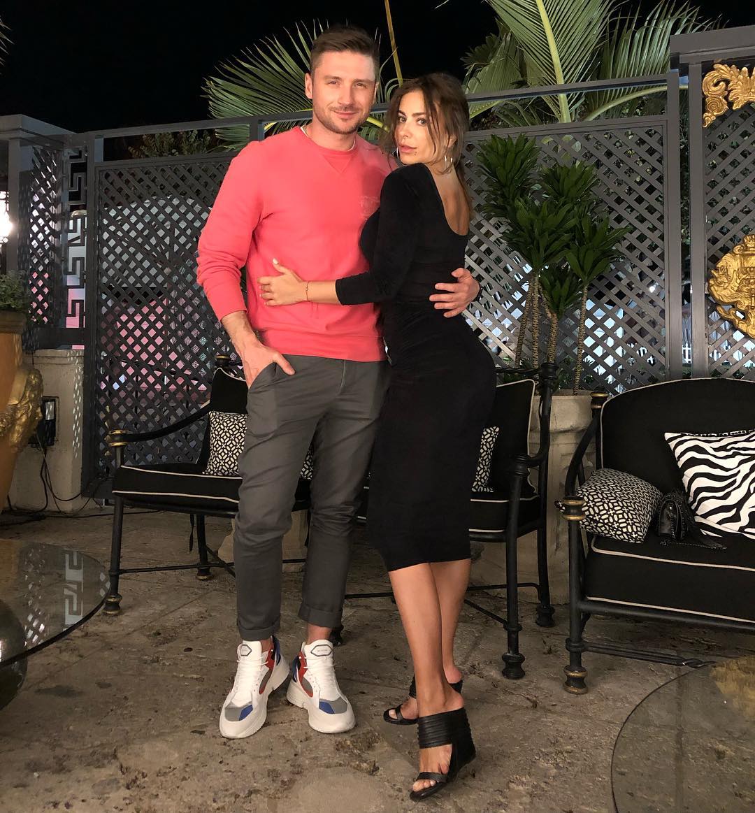 "Теплый вечер": Лорак с подругой провела незабываемое время в мужской компании