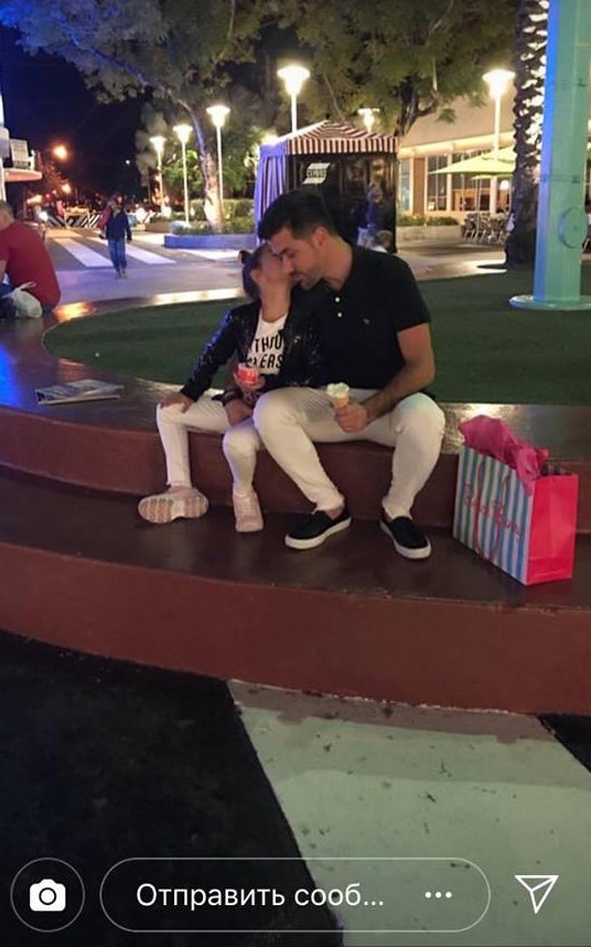 Все в сборе: Ани Лорак и ее муж показали фото с дочерью в Майами