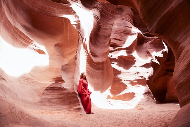 Тина Кароль выпустила новую фотосессию и уже готовится к Рождеству