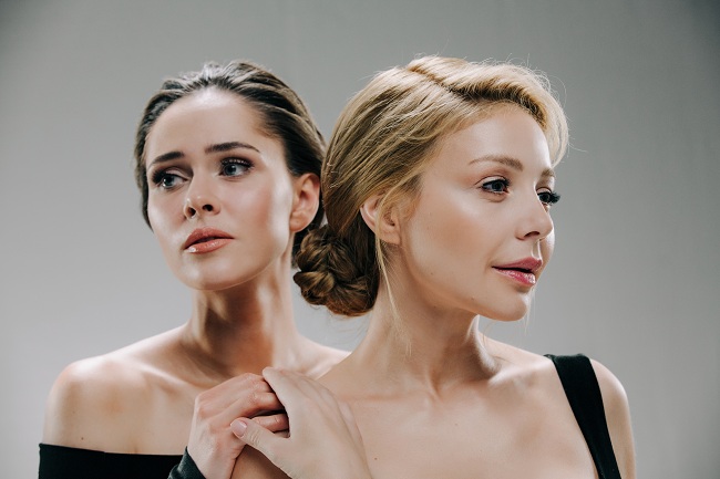 Слияние двух рек: Тина Кароль и Юлия Санина поразили чувственным дуэтом (видео)