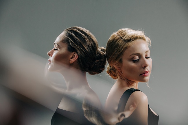 Слияние двух рек: Тина Кароль и Юлия Санина поразили чувственным дуэтом (видео)