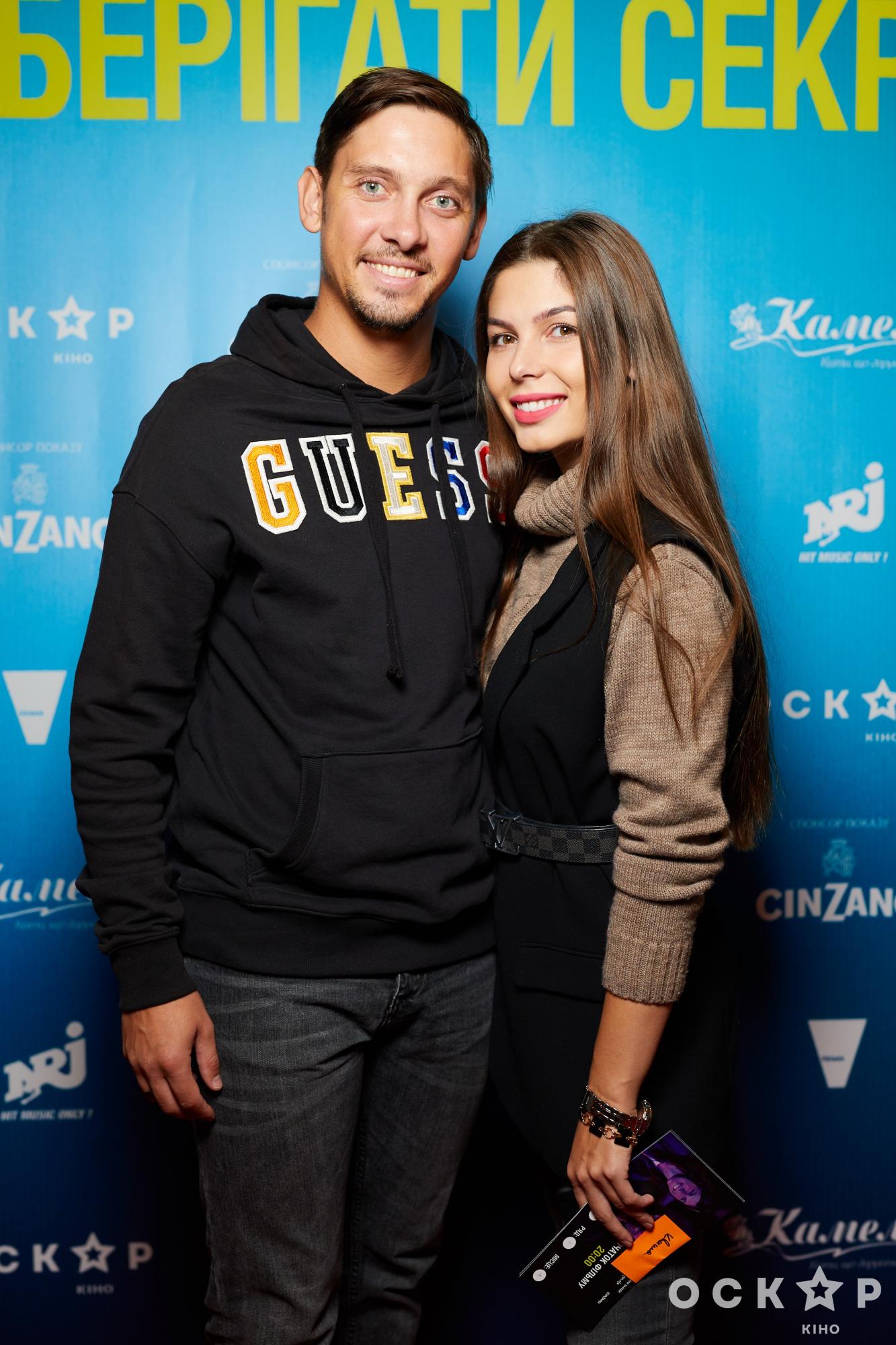 Логунова, Смеюха, Монро и другие звездные гости премьеры &quot;Ты умеешь хранить секреты?&quot;