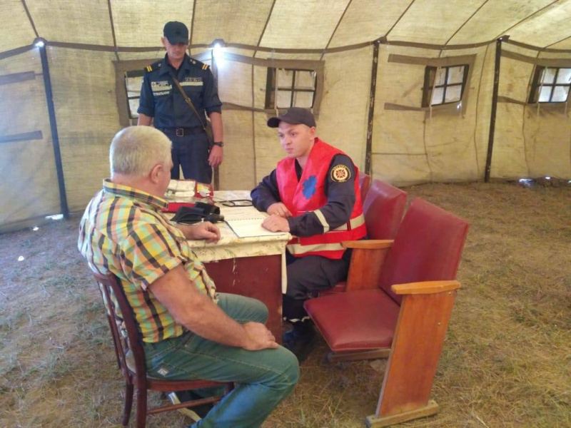 Выбросы &quot;Крымского титана&quot;: в Херсонской области очистили 220 км дорог