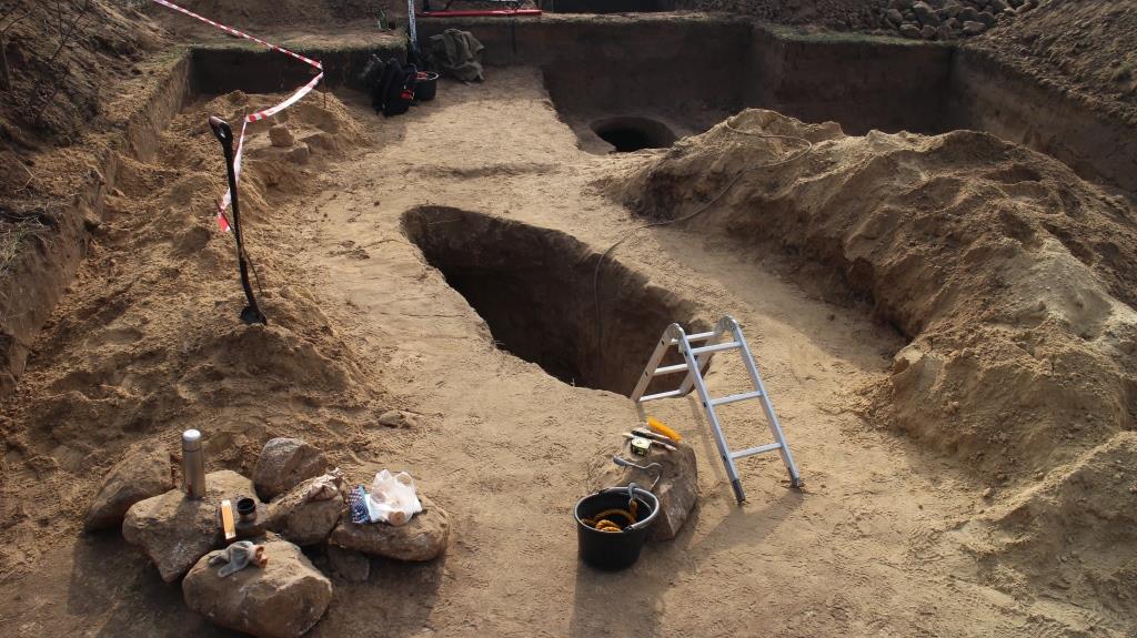 На Хортице обнаружили уникальное  захоронение скифского воина: фото и видео раскопок
