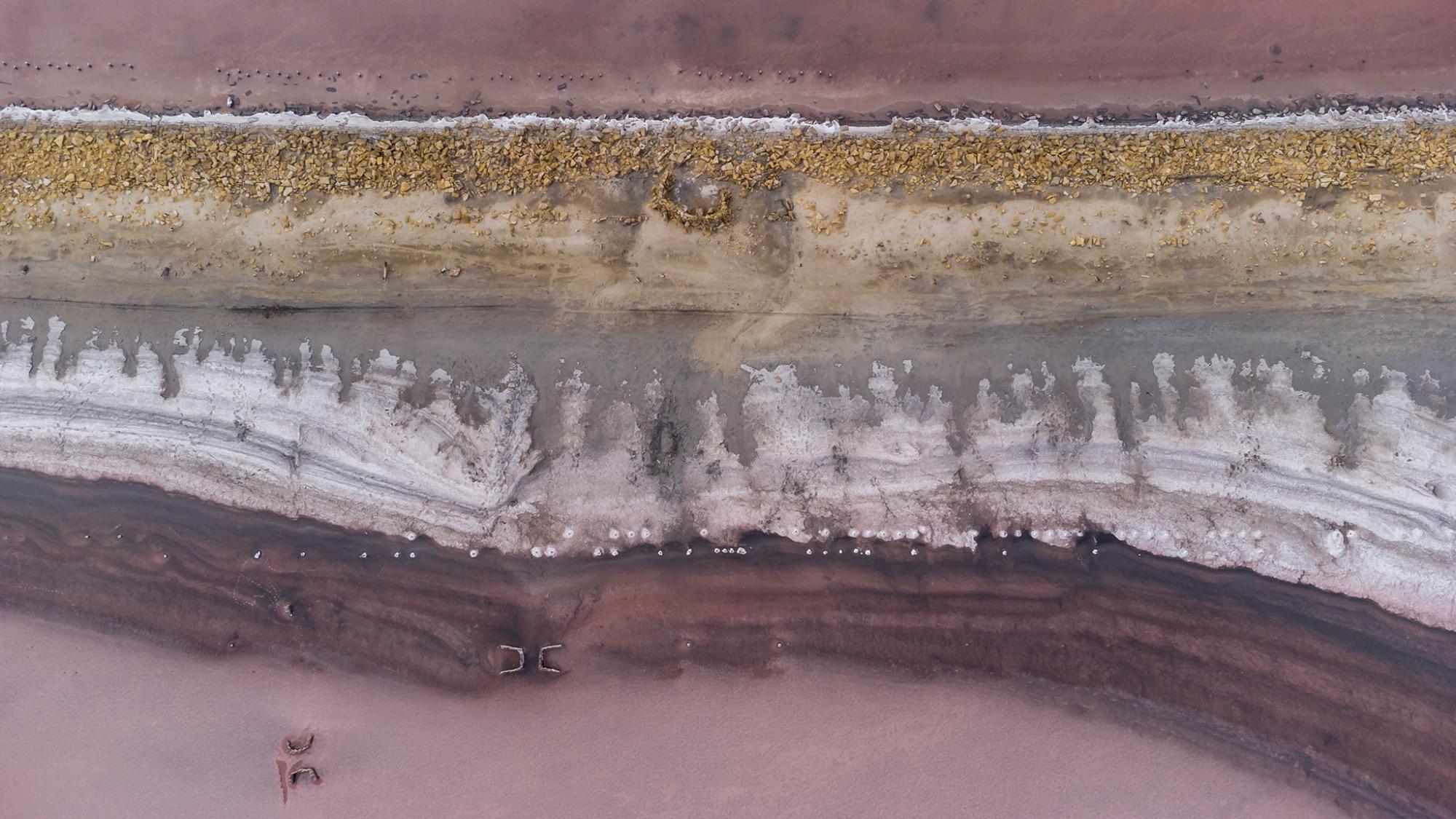 В Украине нашли "марсианские пейзажи": в эти фото сложно поверить