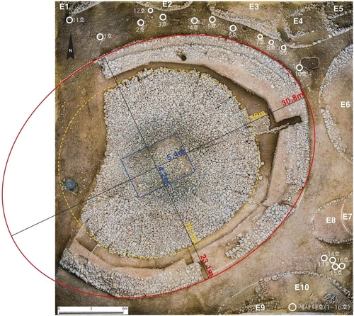 Археологи знайшли в стародавній гробниці незвичайні прикраси, яким більше тисячі років