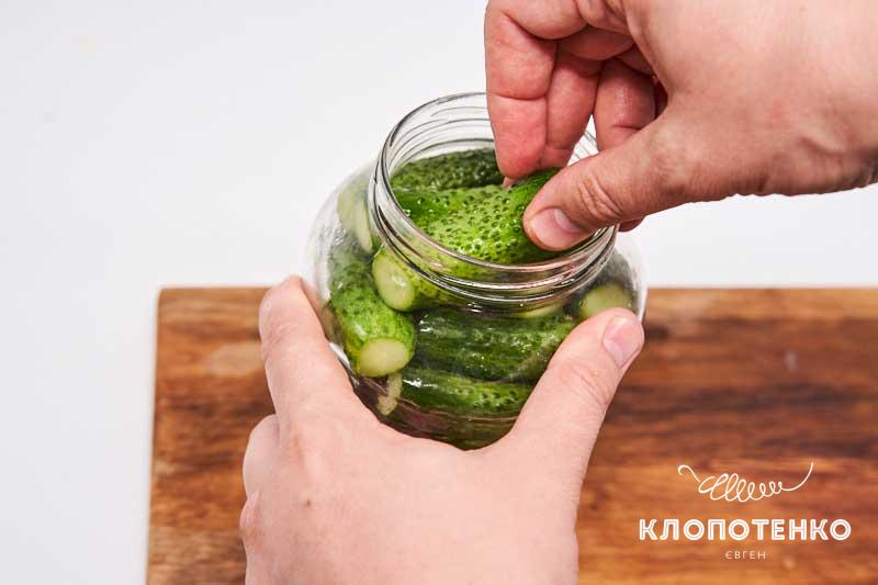 Клопотенко раскрыл секрет идеальных огурцов с кетчупом чили: вкус &quot;взорвет&quot; ваши рецепторы!