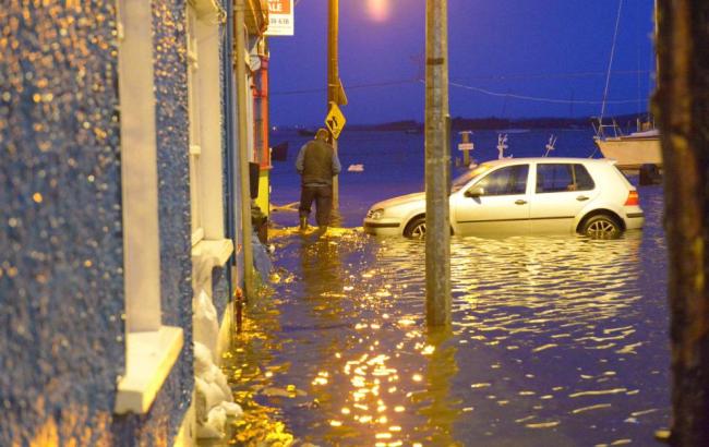 Ураган Элеонор продолжает наносить ущерб Европе