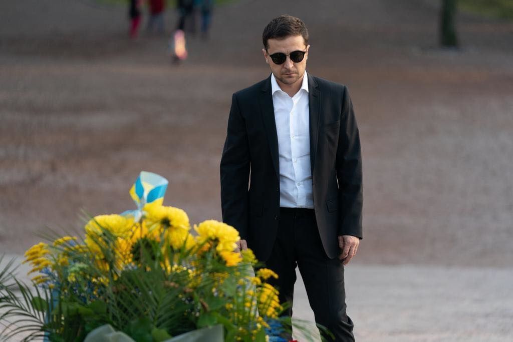 Фото Зеленского в Бабьем Яру вызвало недоумение: в чем причина