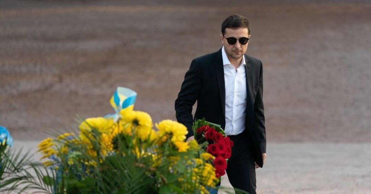 Фото Зеленского в Бабьем Яру вызвало недоумение: в чем причина