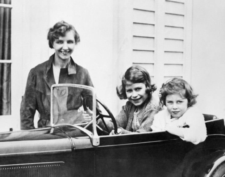 Впервые в королевской семье: Меган Маркл наняла для Арчи необычную няню