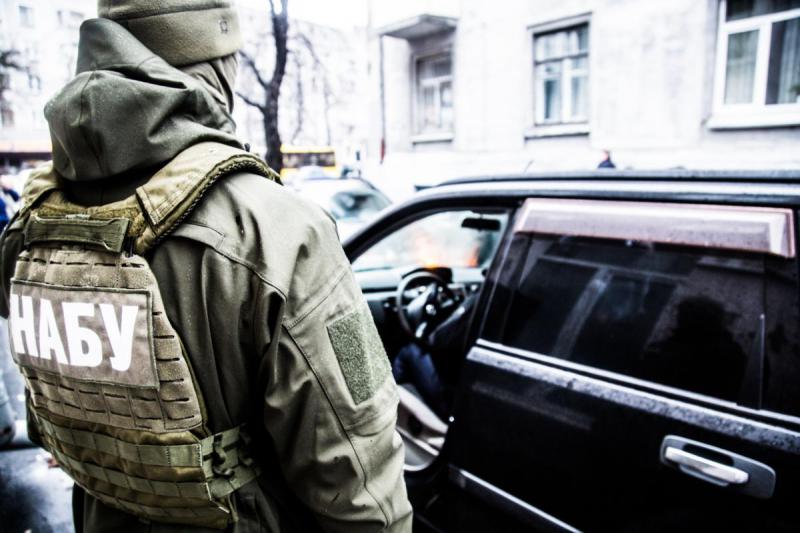 НАБУ разоблачило на взятке в 5 тыс. долларов замглавы отдела ГПУ