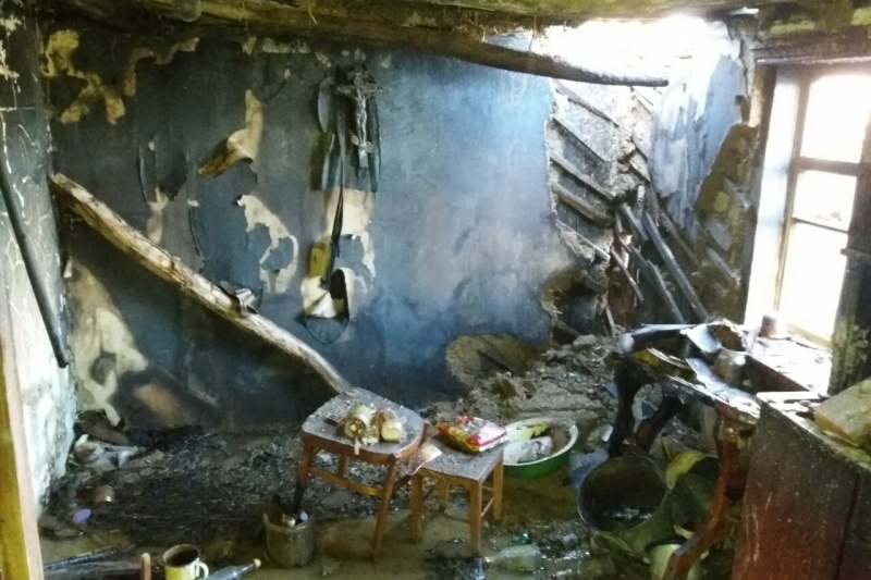 В результате пожара в Харьковской области погибли два человека