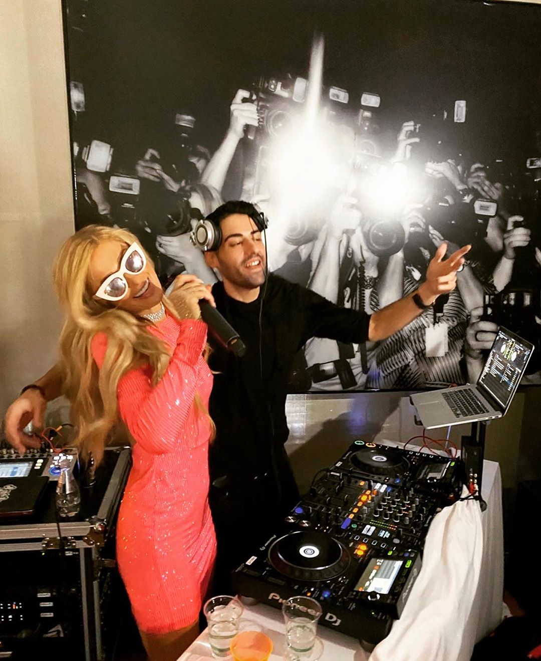 Вообще не зазнавшаяся: украинская топ-модель "зажгла" на дне рождения Пэрис Хилтон