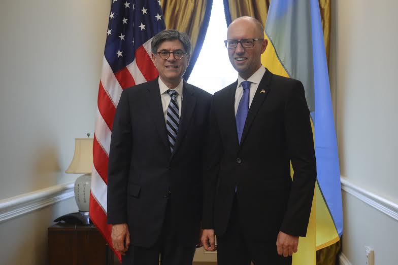 Реформи ДФС і митниці – одні з головних у дорожній карті між Україною і США, - Яценюк