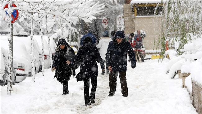 Снігопад в Ірані засипав Тегеран і порушив транспортне сполучення