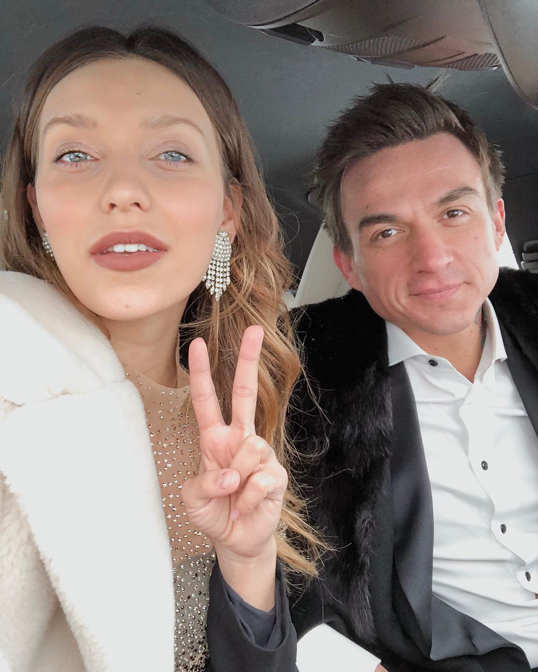 "Невероятная": Регина Тодоренко впервые вышла в свет после родов (фото)