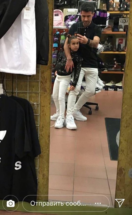 Все в сборе: Ани Лорак и ее муж показали фото с дочерью в Майами