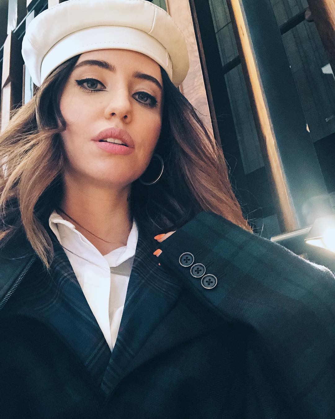 "Красота Нью-Йорка": Надя Дорофева покорила идеальным стрит-стайл образом