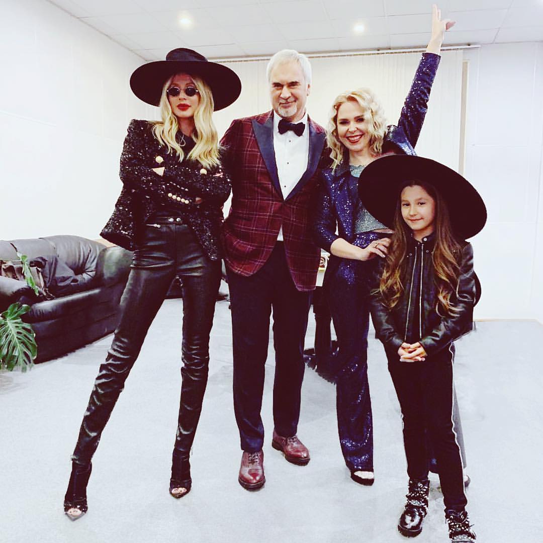 "Вибухова команда": Лобода показала стильний family look з дочкою в компанії знаменитостей