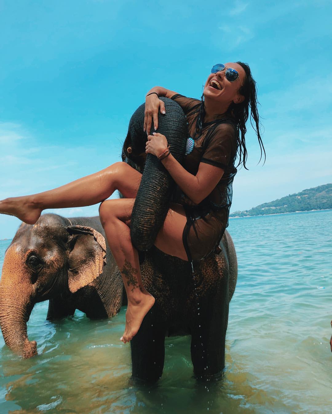 Yalangoch Lilya Jelevaning fotosurati