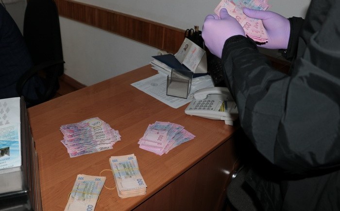 У Харківській області СБУ викрила на хабарі підполковника поліції