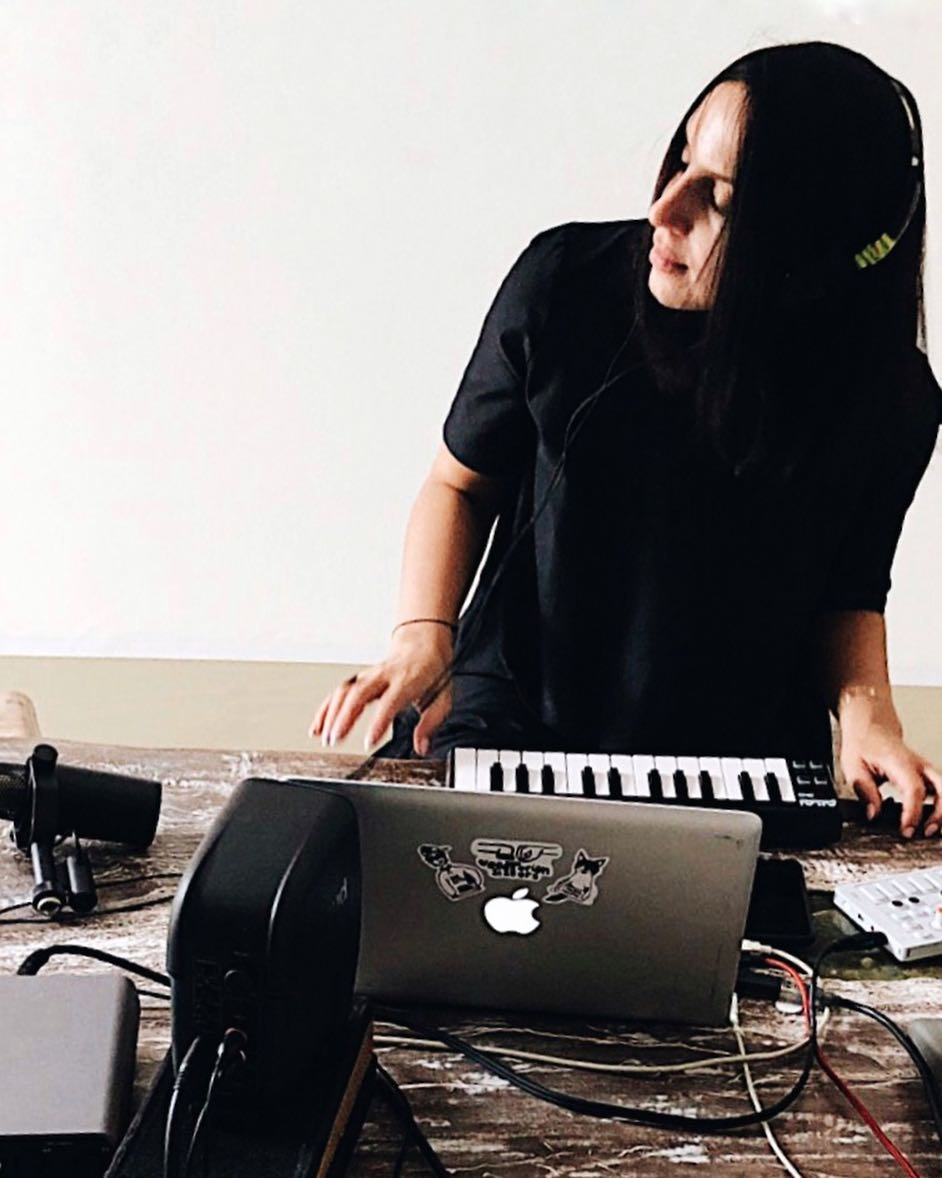 "Посреди острова без связи": Джамала вынужденно сбежала после Нацотбора