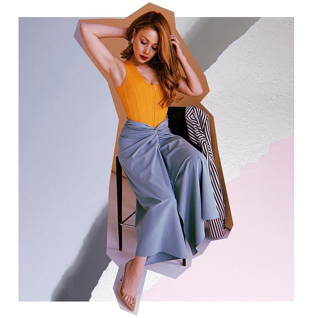 Стильная Тина Кароль в образе от украинских дизайнеров пленила сеть