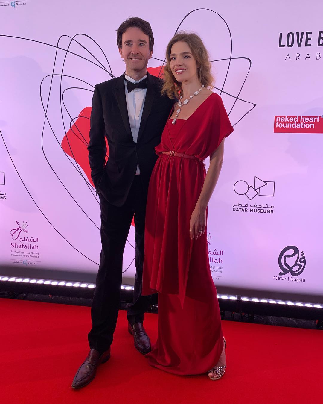 Бездоганна пара: Наталія Водянова з'явилася в Монако в розкішній сукні під руку з коханим