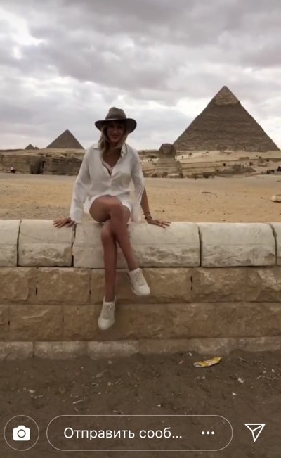 Просто шикардос: Леся Нікітюк в Єгипті показала "поцілунок зі Сфинксом"