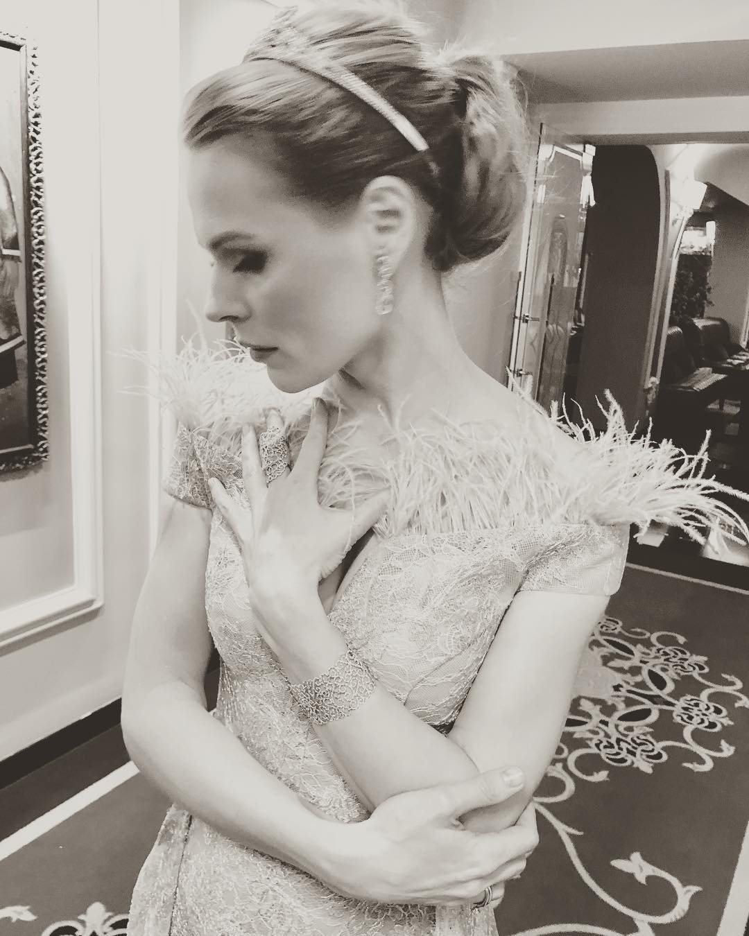 "Принцесса Лебедь": Ольга Фреймут очаровала луком в "королевском" платье