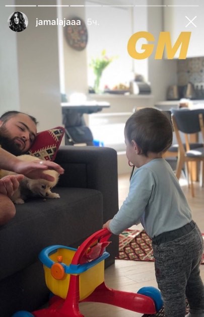 Чоловічі забави: Джамала показала зворушливі кадри чоловіка з сином