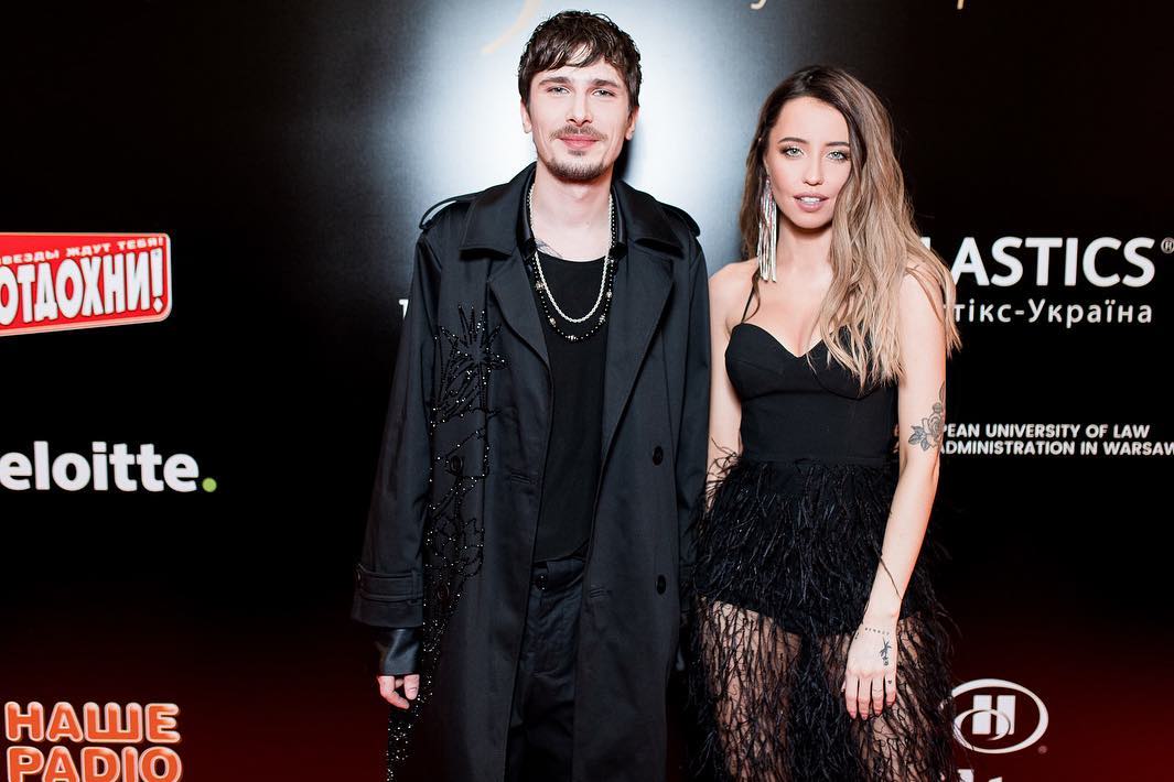 "Сплошной кайф": Дорофеева вызвала фурор горячими образами на YUNA 2019