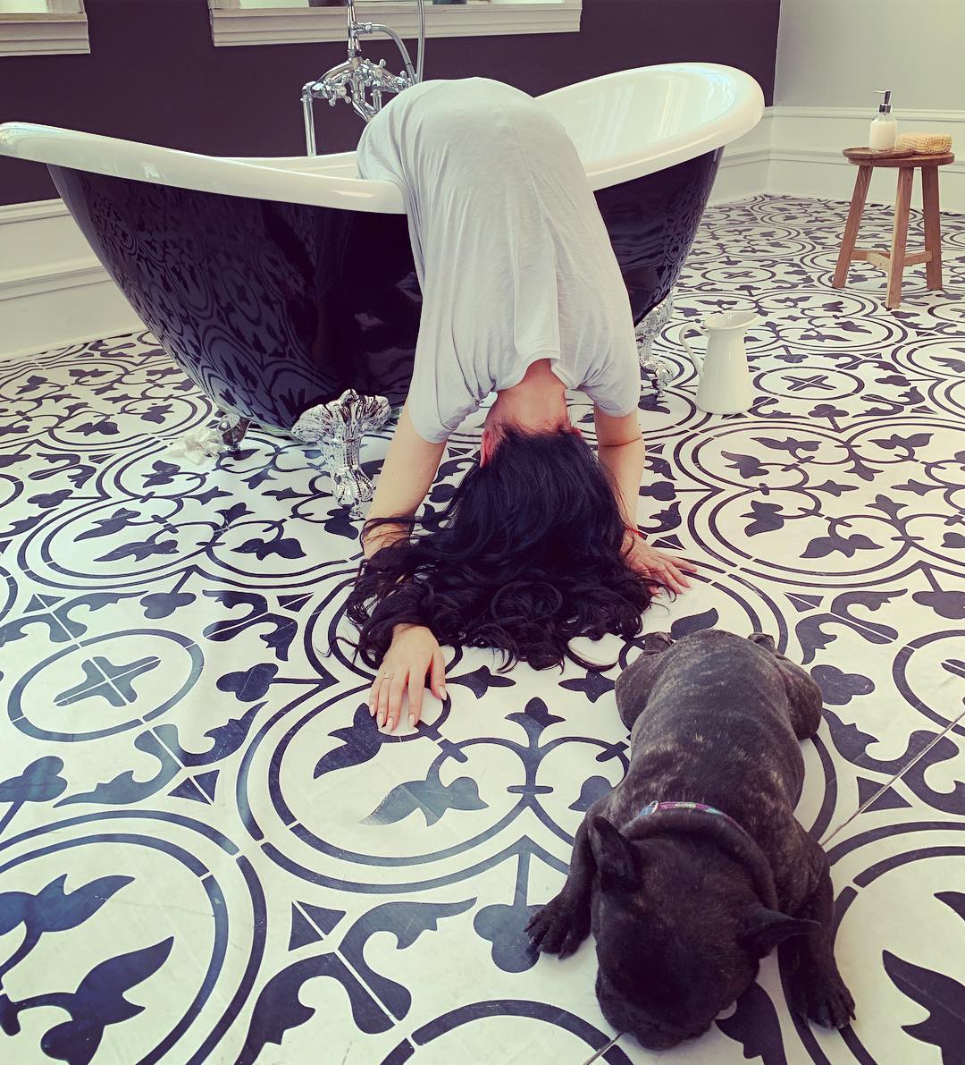 "Фільм "Дзвінок": Маша Єфросиніна повеселила атмосферним фото у ванній