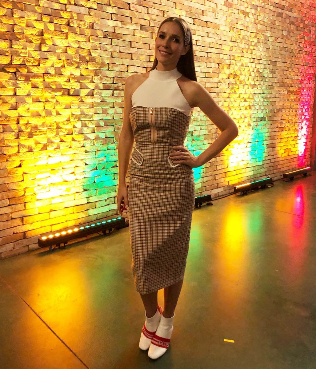 "Один стиліст?" Катя Осадча здивувала схожістю образу з Тіною Кароль