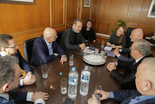 Труханов встретился с замминистра экономики Греции