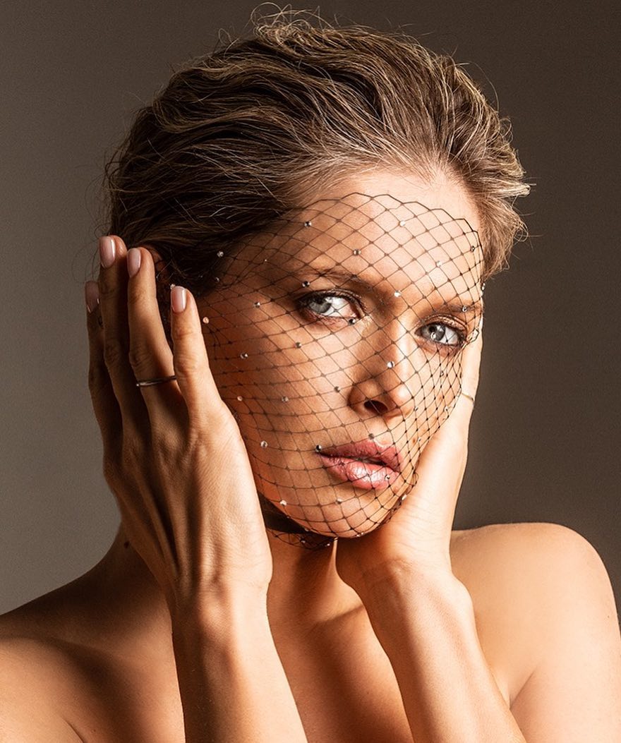 "Теперь вы знаете все": чувственная Вера Брежнева  раскрыла правду о себе