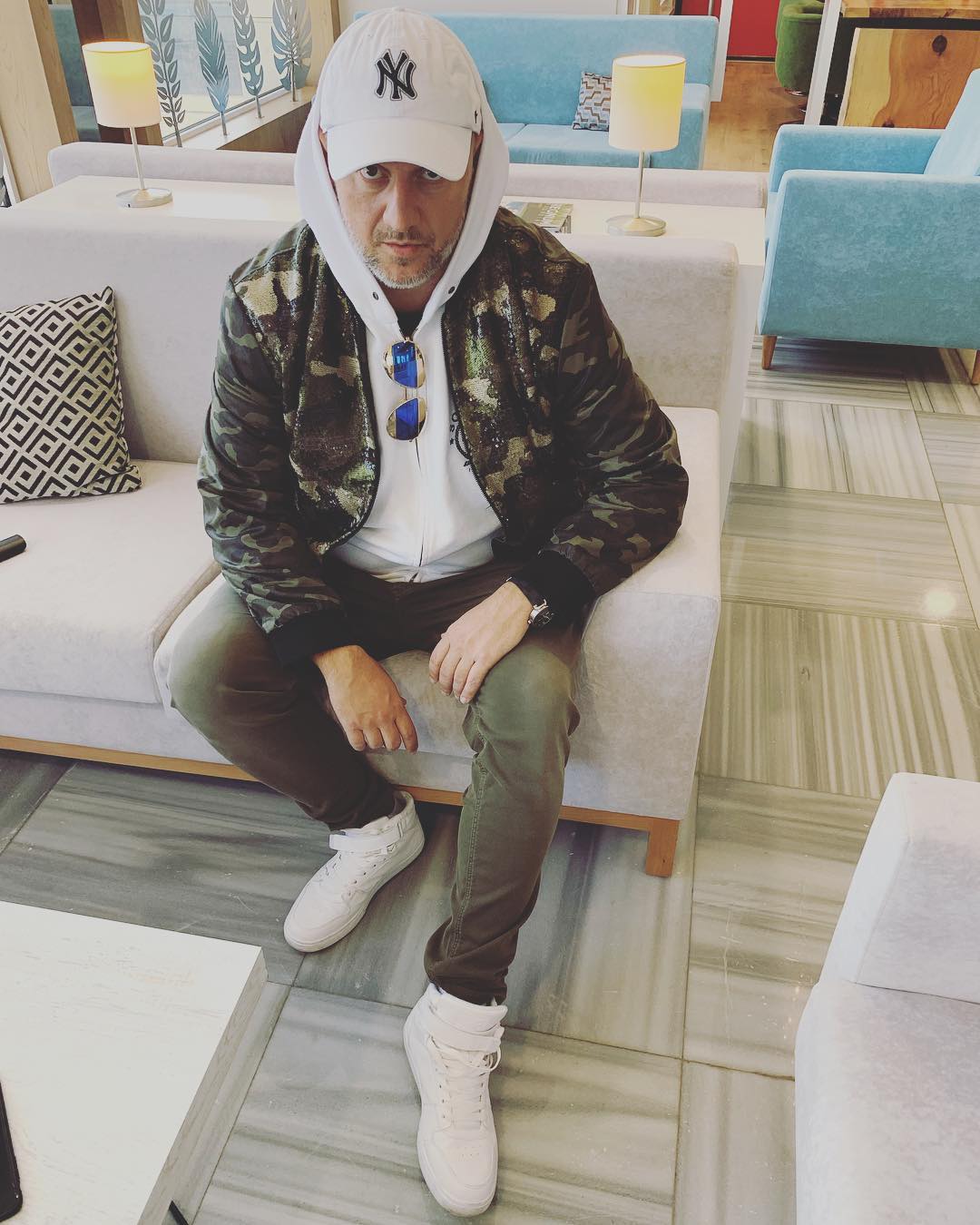 Настя Каменських вирушила з Потапом в Туреччину і засвітила пляжні фото