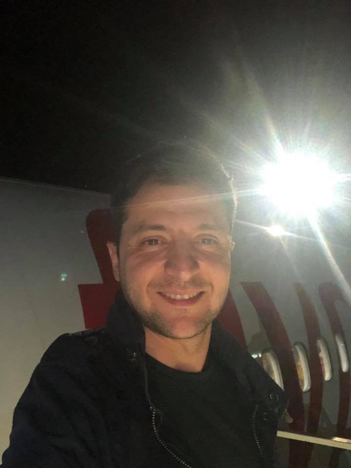 Зеленский улетел в Турцию