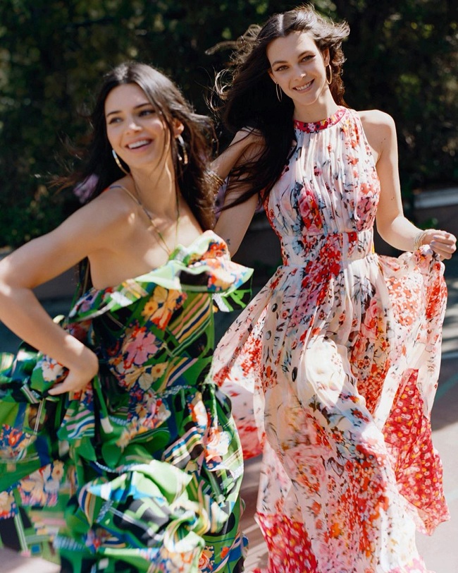 Яркая и стильная: Кендалл Дженнер примерила летние образы для знаменитого глянца