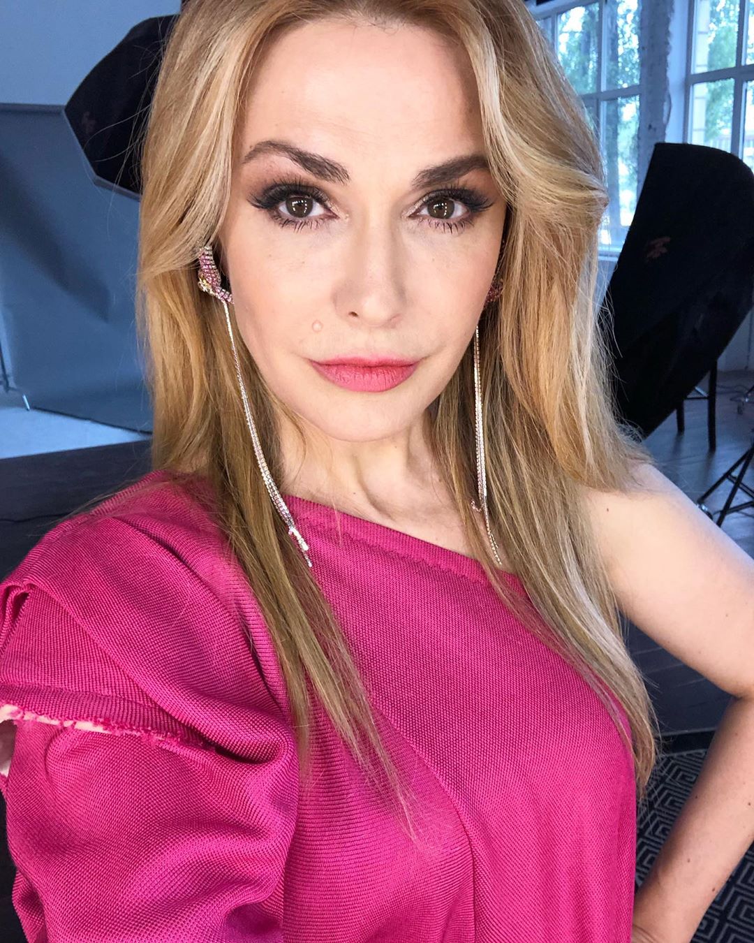 Ольга Сумская похвасталась идеальным макияжем и &quot;новой работой &quot;