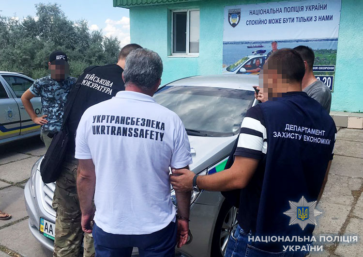 Правоохоронці на хабарі затримали заступника голови &quot;Укртрансбезпеки&quot; Миколаївської області